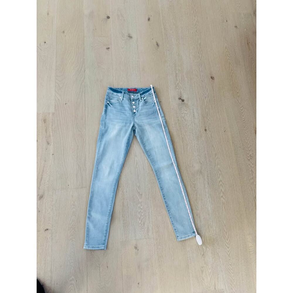 brand new Guess jeans size 24